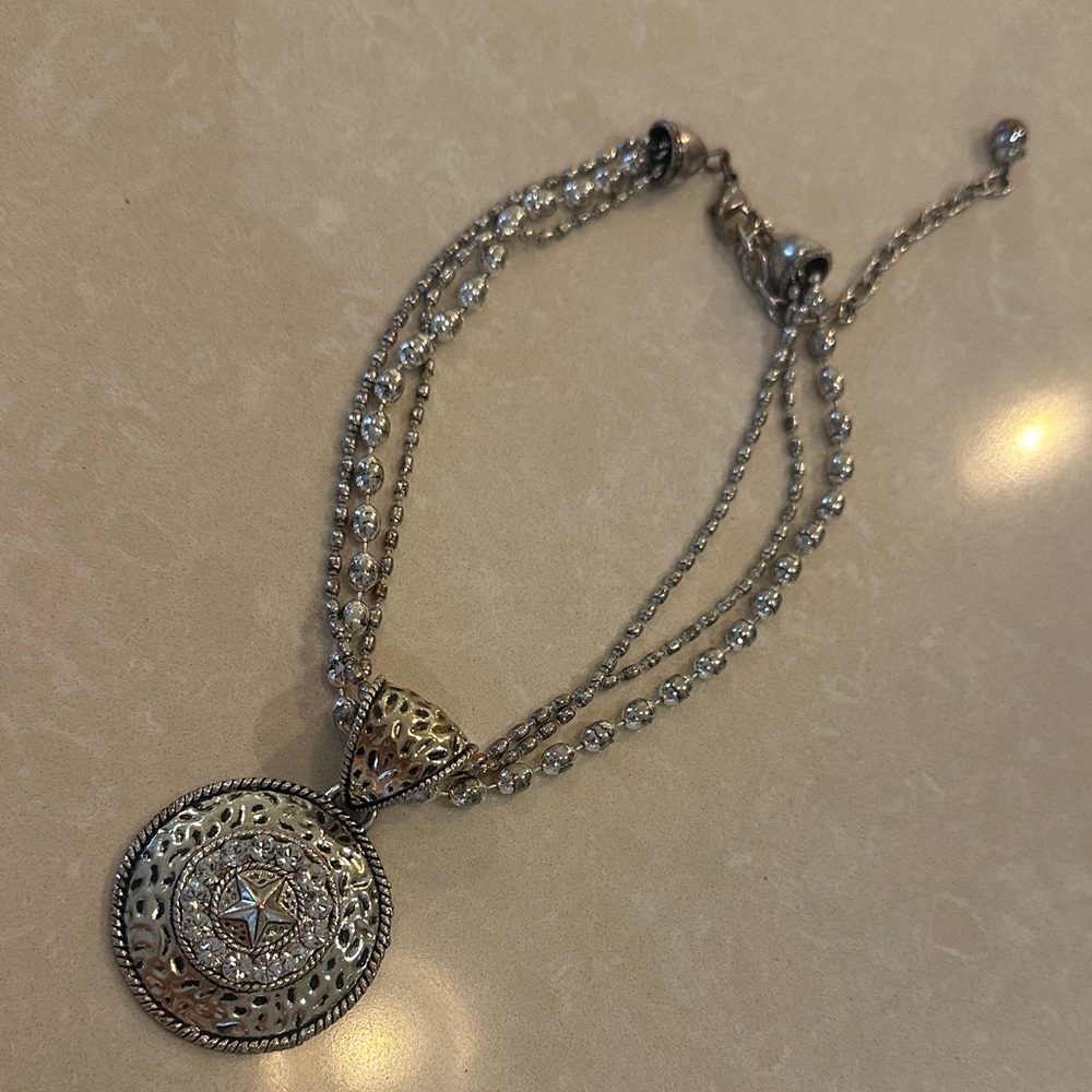 Montana Silversmiths Silver Medallion Necklace